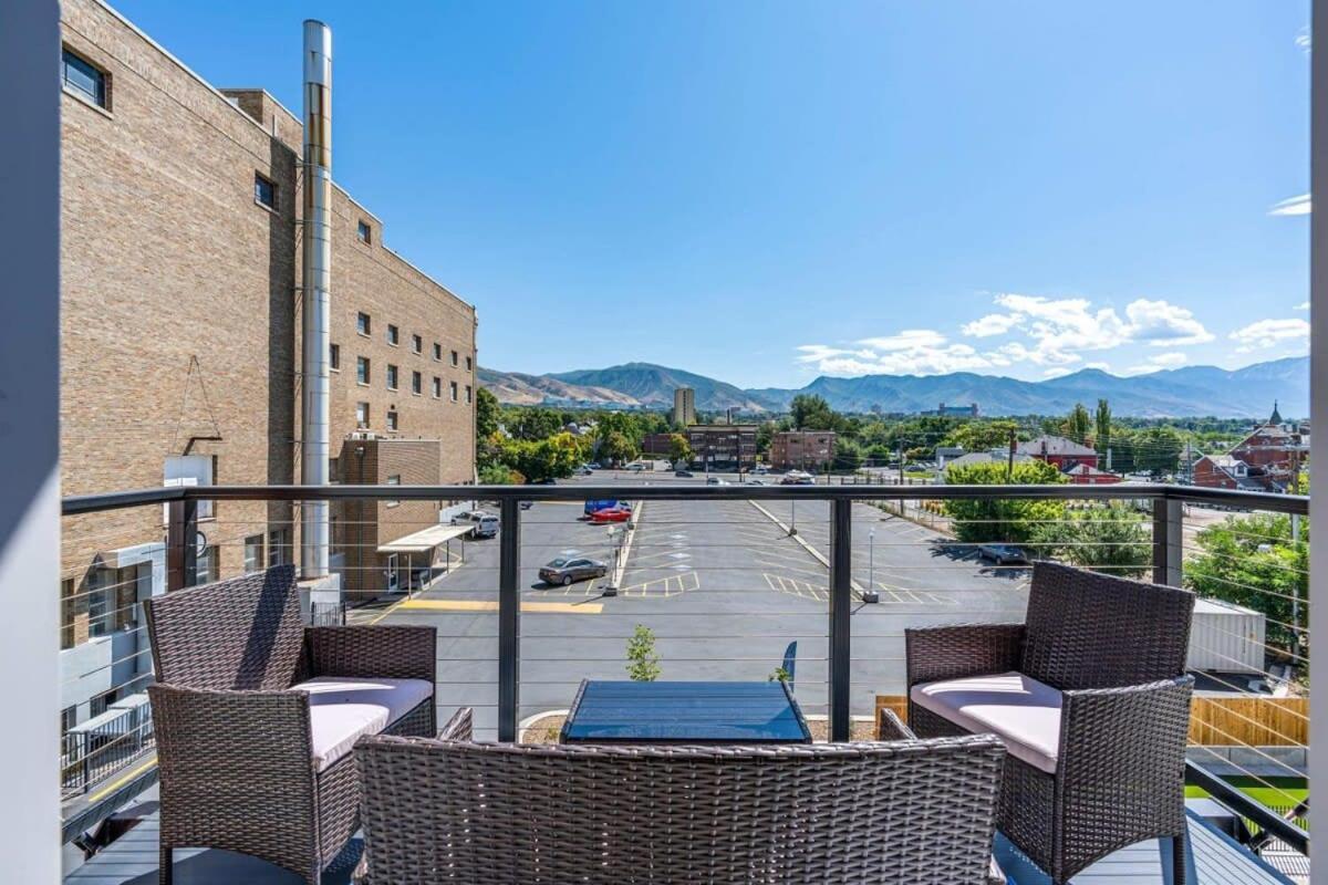 ソルトレイクシティ2Br Luxury Urban Escape Balcony & Fitness Centerアパートメント エクステリア 写真